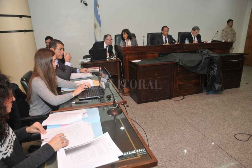 ELLITORAL_218366 |  Flavio Raina Unos 40 testigos están citados a declarar ante el tribunal que preside el Dr. Luciano Lauría.