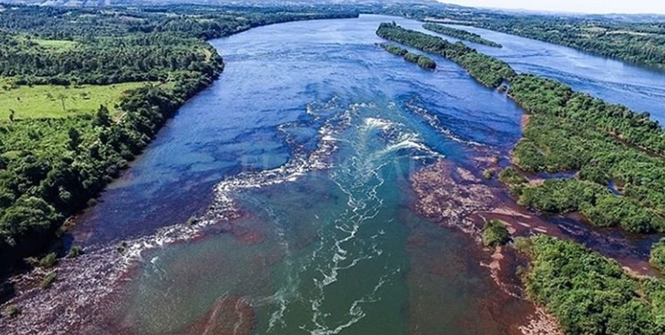 En el río Uruguay también se registra una atípica bajante