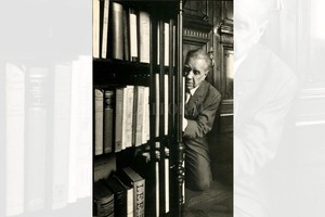 Archivo El Litoral Jorge Luis Borges retratado por Sara Facio.