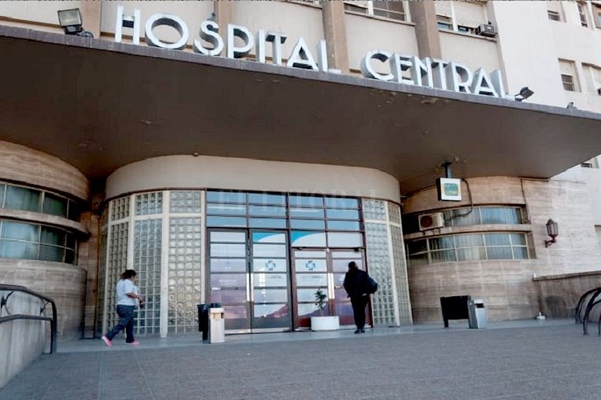 ELLITORAL_329832 |  Captura digital Hospital Central de Mendoza.