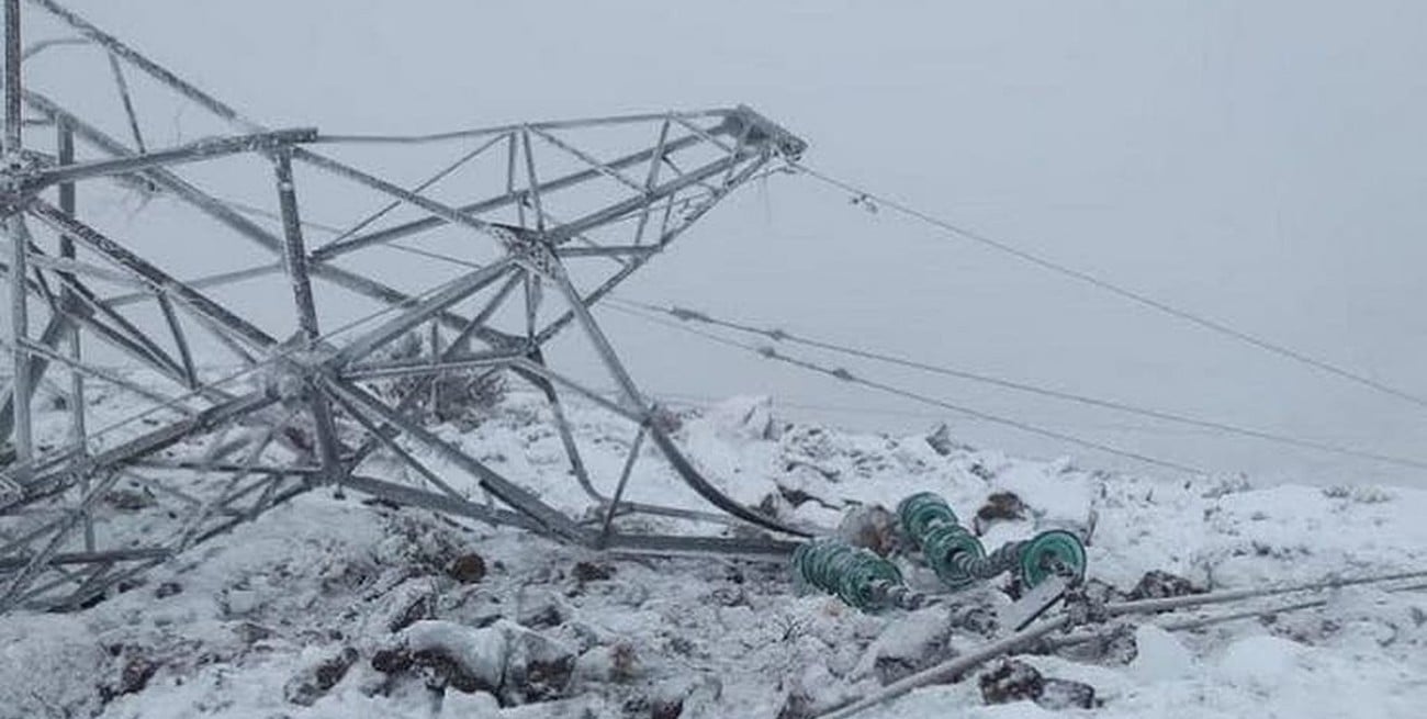 "Efecto galloping": el fenómeno que derribó más de 50 torres de energía en Chubut