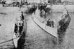ELLITORAL_328557 |  Archivo El Litoral Un hecho inusual e histórico. Tres submarinos llegaron al puerto de la ciudad de Santa Fe