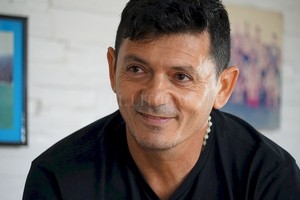 Juan Víttori-Fernando Nicola En Unión, adentro de la cancha, me llevé bien con Jayo y con Fabio Talarico. Pero me entendí a la perfección con el Laucha Garate y con el Loco Marzo. Jugábamos de memoria .