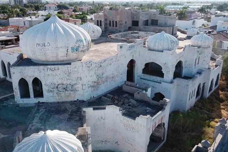 ELLITORAL_328632 |  Gentileza La mansión  Las Mil y una Noches  del legendario capo mexicano, Amado Carrillo Fuentes, el  Señor de los Cielos .