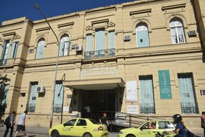 ELLITORAL_231463 |  Luis Cetraro La joven se encuentra internada en la terapia del hospital Cullen.