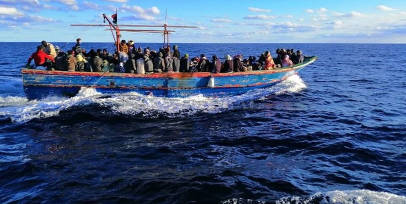 La guardia costera de Libia recupera decenas de cuerpos de migrantes del Mediterráneo
