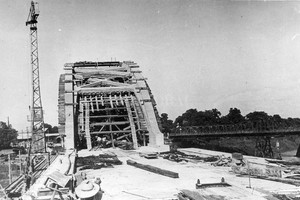 ELLITORAL_253953 |  Archivo El Litoral El puente, en plena construcción.