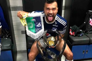 ELLITORAL_234899 |  Instagram Ganador el cafetero. En 2017 y 2018 ganó dos estrellas para Millonarios de Bogotá, pero además el año pasado fue elegido como el mejor defensor del torneo colombiano. Ya había sonado en Colón por pedido de Eduardo Domínguez.