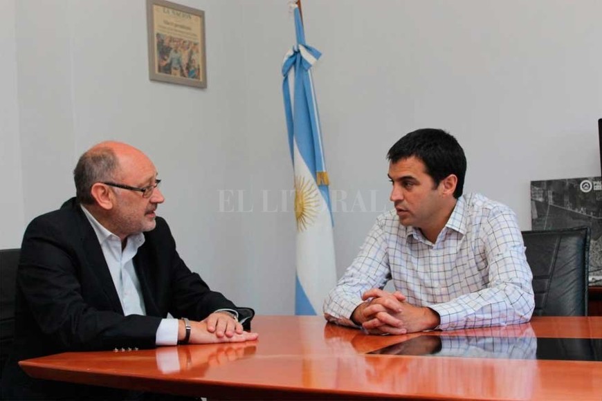 ELLITORAL_230371 |  Prensa Cantard Cantard reunido con Lanús, por el reclamo de vecinos de Santa Fe para abrir una calle troncal que una dos barrios