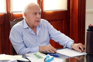 ELLITORAL_241892 |  Gobernación El Plan Abre y las intervenciones barriales, mejoramientos en las Flores II y Centenario, entre otros, han sido una clara estrategia del gobierno de la provincia.  Miguel Lifschitz, gobernador.