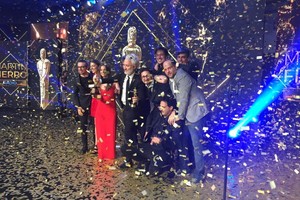 ELLITORAL_230843 |  Archivo El Equipo de  Perros de la Calle  en festejo por el Martín Fierro de Oro otorgado a Andy Kusnetzoff