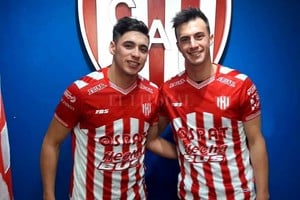 ELLITORAL_235780 |  Archivo El Litoral Álvarez y Lotti. Uno salió lesionado y el otro fue la figura ante Boca.