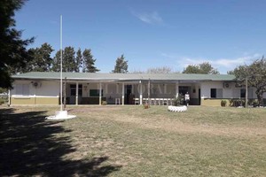 Gentileza Ector Catori. DESCENDENCIA ABORIGEN. La mayoría de los alumnos tiene alguna conexión con el pueblo aborigen Mocoví. Algunos más cercana y otros más lejana, pero en casi todos hay descendencia aborigen. De hecho, la gran mayoría vive en la comunidad Mocovi  LLalec Lava  (hijos de la tierra) , que queda a 6 km de la escuela.