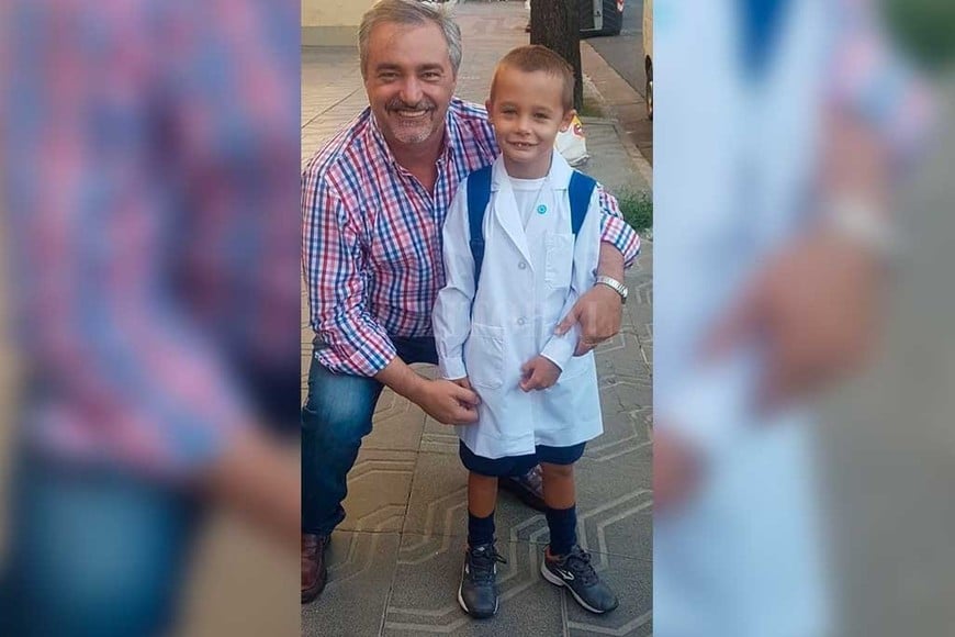 ELLITORAL_322391 |  Gentileza Junto a su nieto, uno de los regalos más lindos de la vida.  Qué sensación inexplicable la de ser abuelo .