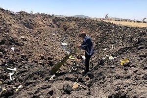 ELLITORAL_241658 |  Archivo El Litoral Cráter que dejó el avión de Ethiopian al precipitarse a tierra. Junto con el siniestro del aparato de Lion Air, las víctimas fatales sumaron más de 450.