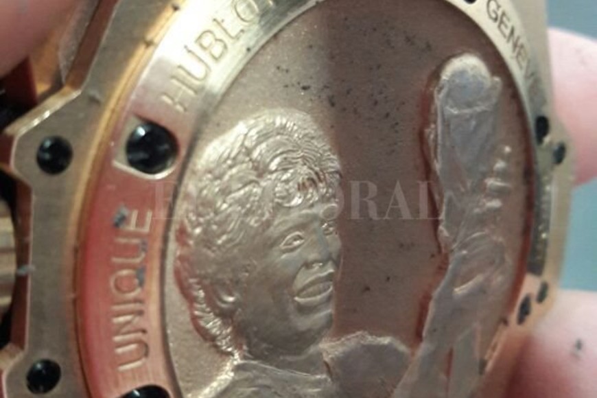 ELLITORAL_239045 |  Archivo El Litoral Una de las  joyas  recuperadas fue el reloj Hublot edición limitada Maradona robado a Carlos Delfino en El Paso.