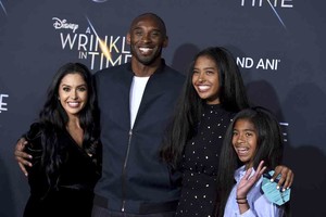 ELLITORAL_282858 |  Jordan Strauss FILE - This Feb. 26, 2018 file photo shows Vanessa Bryant, from left, Kobe Bryant, Natalia Bryant and Gianna Maria-Onore Bryant at the world premiere of "A Wrinkle in Time" in Los Angeles. Bryant, a five-time NBA champion and a two-time Olympic gold medalist, died in a helicopter crash in California on Sunday, Jan. 26, 2020. He was 41. (Photo by Jordan Strauss/Invision/AP, File)