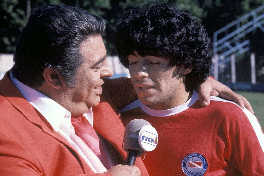 ELLITORAL_333378 |  Gentileza Diego, cuando jugaba en Argentinos Juniors y era  entrevistado  ni más ni menos que por Jorge Porcel.