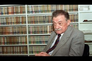 Télam Dentro de la serie de homenajes que tendrán lugar en septiembre por el centenario del nacimiento del escritor uruguayo Mario Benedetti (1920-2009) se destaca el que organizan el Instituto Cervantes.