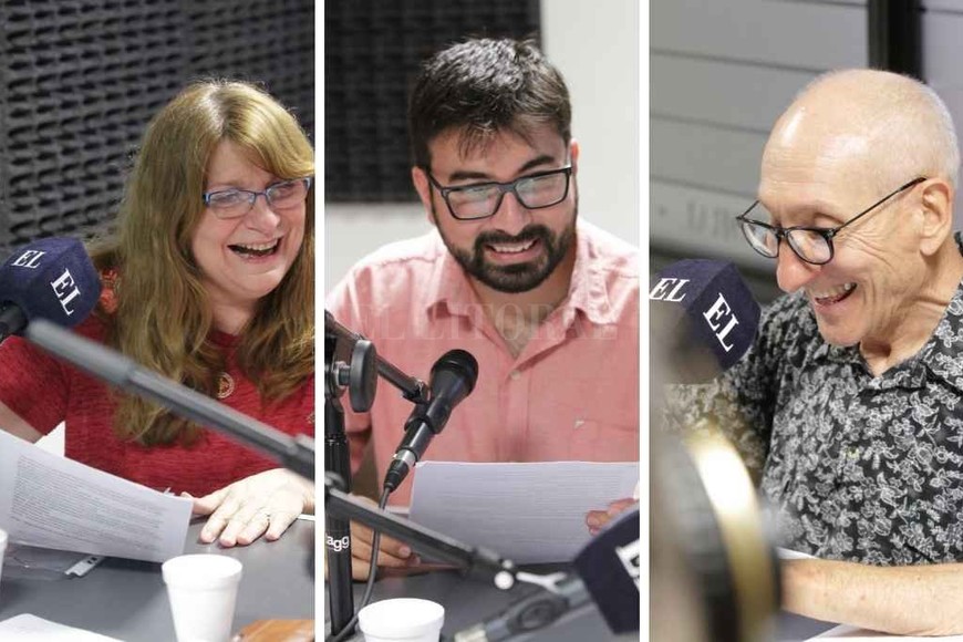 ELLITORAL_275225 |  Pablo Aguirre. Marta Coutaz, JC Ramirez y Enrique Butti prestaron sus voces para grabar los cuentos en el estudio de podcasts de El Litoral.