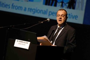 ELLITORAL_308333 |  Imagen ilustrativa 20101108 - GENK, BELGIUM : Hans Kluge (Acting Director, Division of Health Systems and Public Health, WHO-Europe) pictured at the Regions for health network conference, on the first of the two-days event, Monday 08 November 2010, in C-Mine in Genk.BELGA PHOTO YORICK JANSENS
