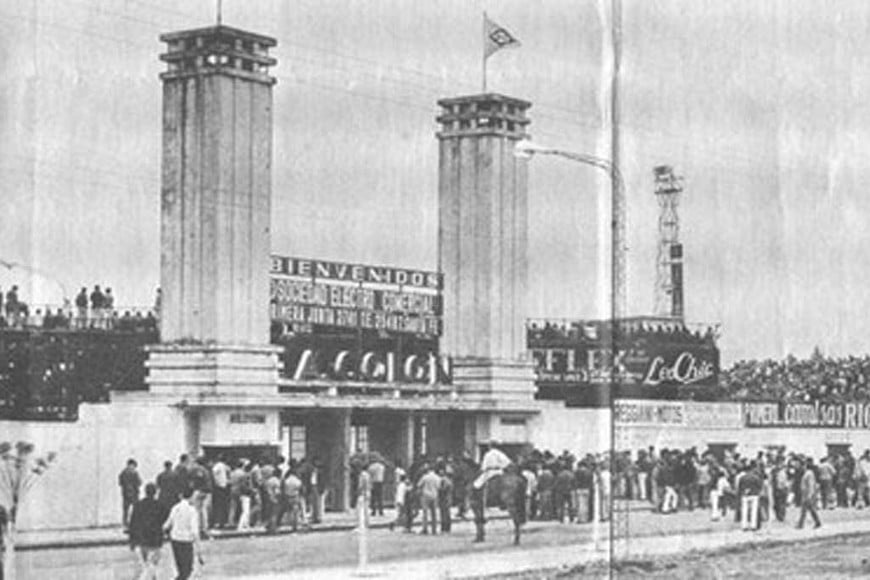 ELLITORAL_312655 |  Archivo El Litoral Día de cancha en 1966.