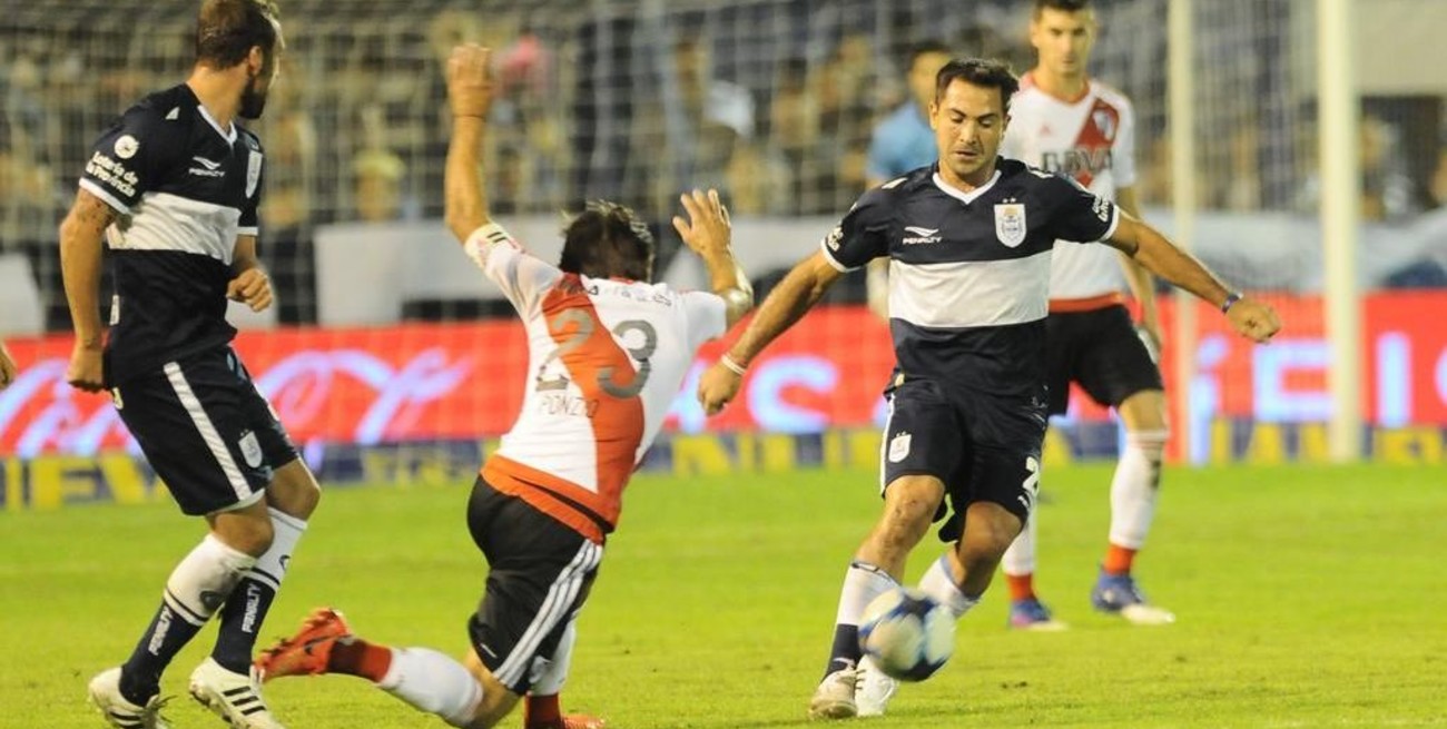 River y Gimnasia se enfrentan por un lugar en la final de la Copa Argentina