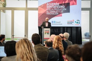 Lifschitz presentará el Acuerdo por la producción, el trabajo y la ...