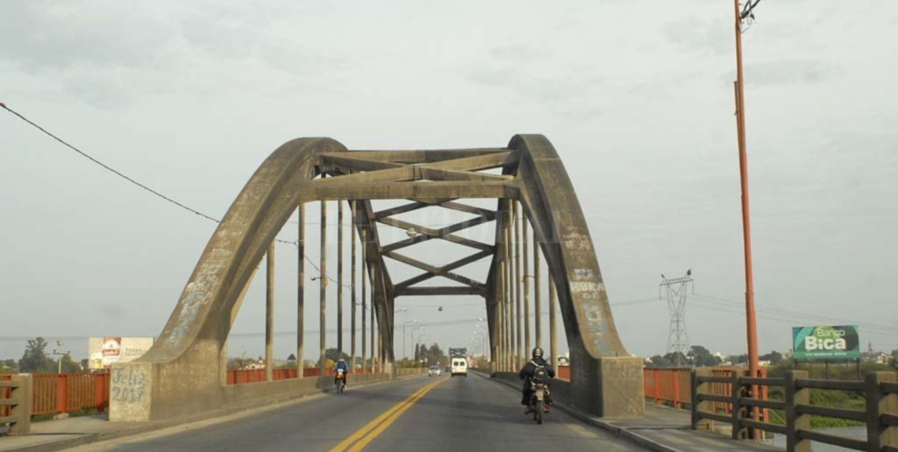 El puente Santa Fe - Santo Tomé tiene que estar en el presupuesto nacional 2019