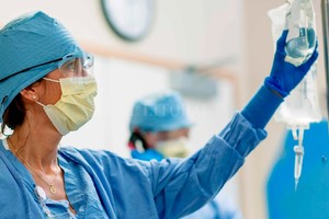 Archivo. El suero. Un elemento indispensable en el ámbito de la salud. Cada sachet, ahora cuesta el doble de lo que estaba hasta el lunes 12 de agosto.