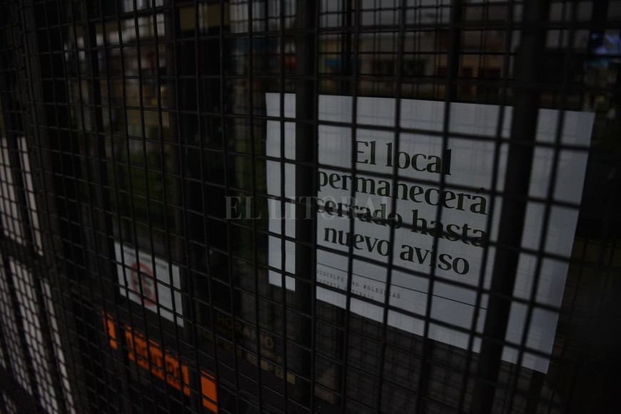 ELLITORAL_298621 |  Guillermo Di Salvatore Cerrado. El local permanecerá cerrado hasta nuevo aviso, reza el cartel.