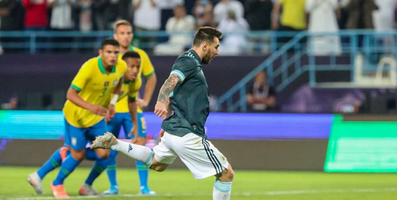 Con gol de Messi, Argentina derrotó a Brasil en Arabia Saudita