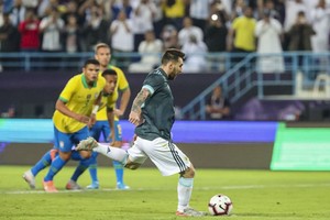 ELLITORAL_271150 |  Twitter @Argentina zzzznacd2
NOTICIAS ARGENTINAS
BAIRES, NOVIEMBRE 15:La Selección argentina se impone por 1 a 0 a su superclásico rival Brasil, al término del primer tiempo del amistoso que disputan esta tarde en Arabia Saudita, en el marco de la fecha FIFA. FOTO :@ARGENTINA.zzzz