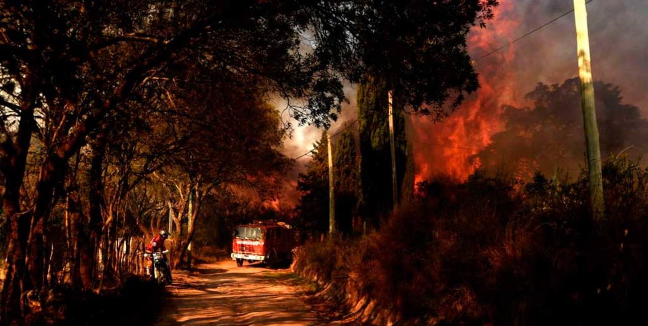 Siguen activos los incendios forestales en las sierras de Córdoba