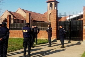 ELLITORAL_250407 |  Captura digital Allanamiento de la Policía de Entre Ríos al convento ubicado en Nogoyá.
