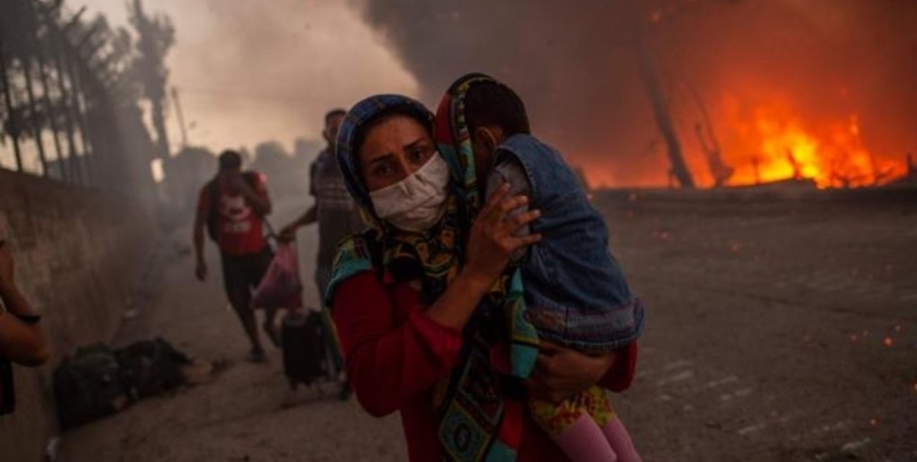 Estalla un nuevo incendio en el campo de refugiados de Moria