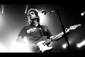 ELLITORAL_350387 |  Télam La  otra  música de Cerati en un libro.