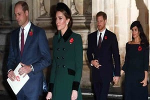ELLITORAL_358232 |  Andrew Parsons/Shutterstock Mandatory Credit: Photo by Andrew Parsons/Shutterstock (9993955v)
Prince William, Catherine Duchess of Cambridge, Prince Harry, Meghan Duchess of Sussex
Remembrance Day, London, UK - 11 Nov 2018