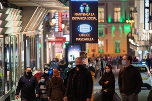 ELLITORAL_354561 |  Xinhua/Meng Dingbo España, uno de los países más golpeados del mundo por la pandemia, ha registrado más de 61.000 fallecidos y casi 3 millones de contagios.