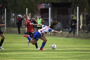 Guillermo Vogt Unión impuso condiciones en el clásico de la primera fecha del torneo femenino.
