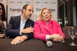 ELLITORAL_250283 |  Marcelo Manera Corral estuvo junto a Elisa Carrió este martes