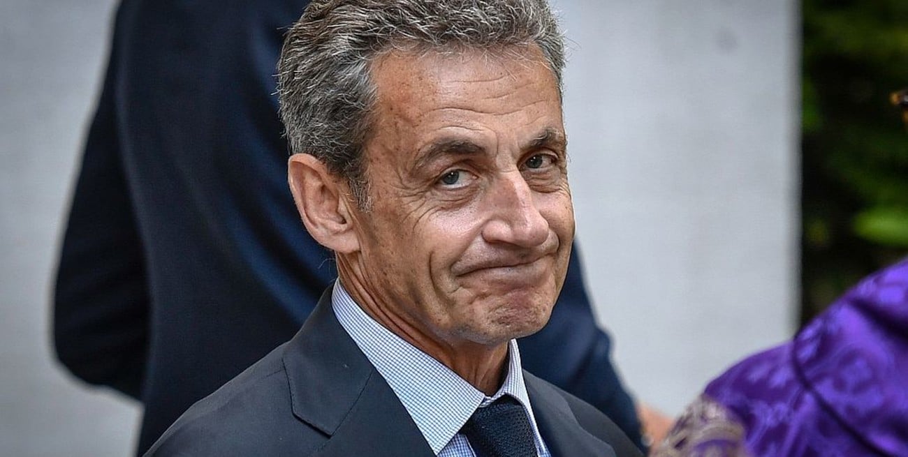 Polémica en Francia tras confirmarse la vacunación de Sarkozy contra el coronavirus