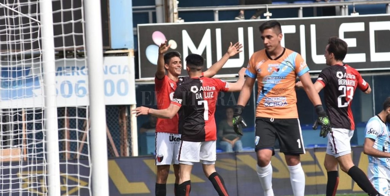 Colón goleó a Sol de Mayo y clasificó a octavos de la Copa Argentina