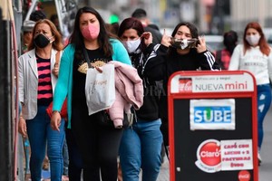 Pablo Aguirre El cambio de criterio de confirmación por nexo ya rige para las zonas con transmisión comunitaria en la provincia, entre ellas la ciudad de Santa Fe y todo el departamento La Capital.