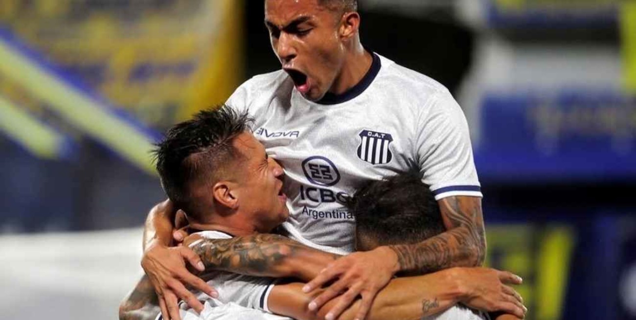 Copa de la Liga Profesional: Talleres le sacó el invicto a Boca sobre el final y ganó 2 a 1