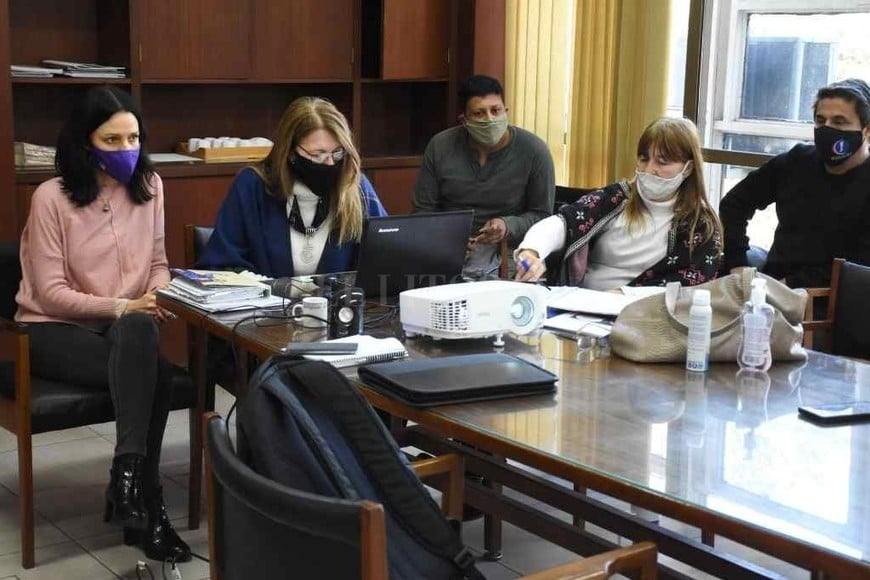 ELLITORAL_319381 |  Pablo Aguirre Planificación y gestión. Con otra modalidad y protocolos, los proyectos compartidos por distintas áreas de la cartera educativa, ministerios y jurisdicciones estatales siguen en marcha.