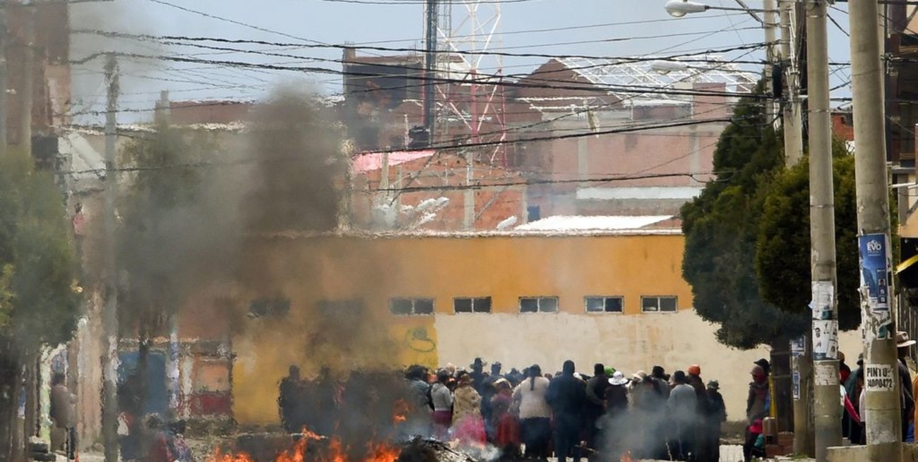 Cancillería pidió a las autoridades de Bolivia "velar por la seguridad" de periodistas argentinos
