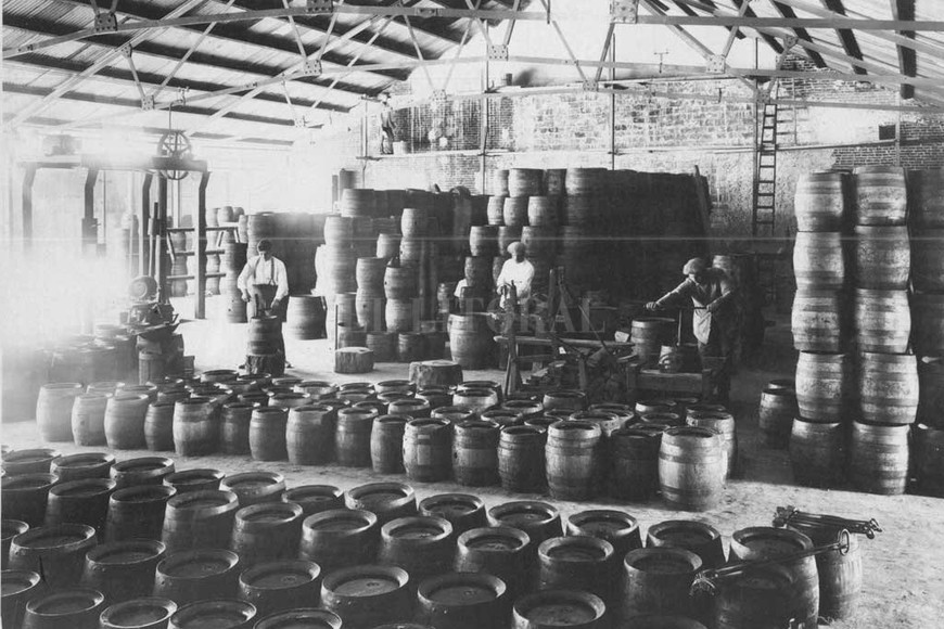 ELLITORAL_267869 |  Archivo El Litoral La empresa en plena producción.