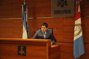 ELLITORAL_363457 |  Archivo El Litoral Tras cinco horas de audiencia, el juez Héctor Gabriel Candioti ordenó la preventiva para Damián Barrionuevo y la libertad para el ingeniero.