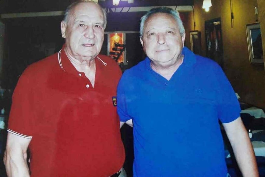 ELLITORAL_339101 |  Gentileza Conrado Aparo Aparo junto a Amílcar Brusa, el hombre que confió en un joven médico santafesino que en ese momento estaba aprovechando una beca en Italia.